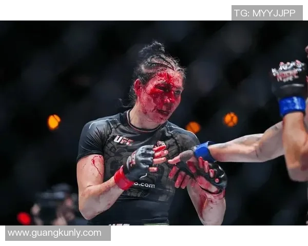 门德斯与埃德加的巅峰对决UFC赛场上的荣耀之战